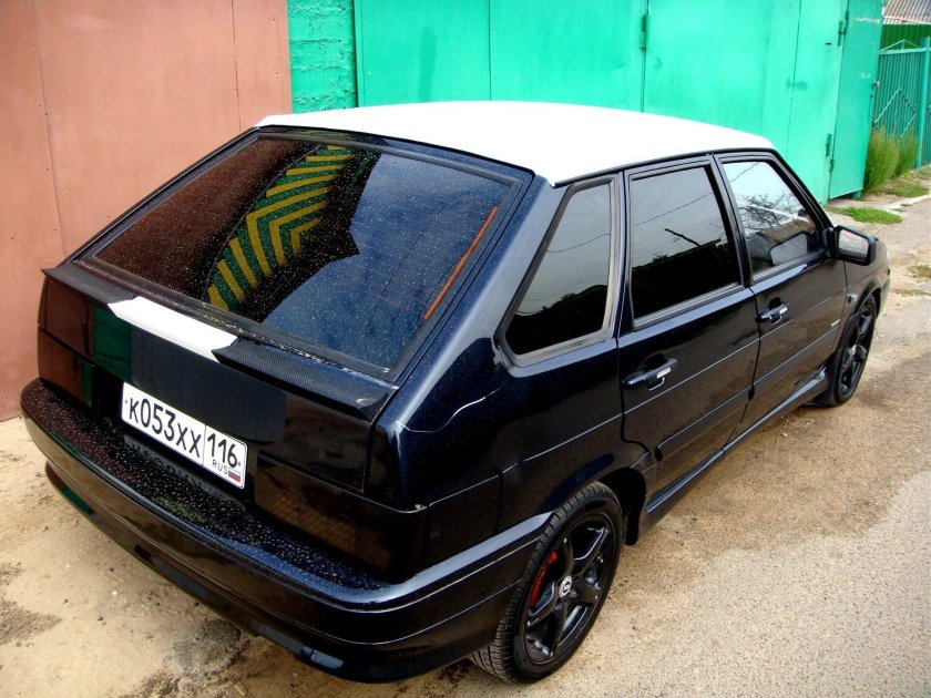 Машина 2114 черная