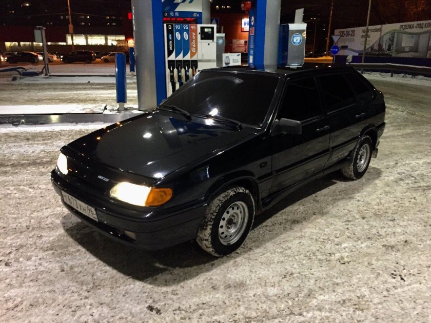 ВАЗ 2114 черная