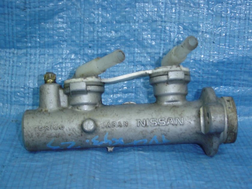 Главный тормозной цилиндр Mazda Titan