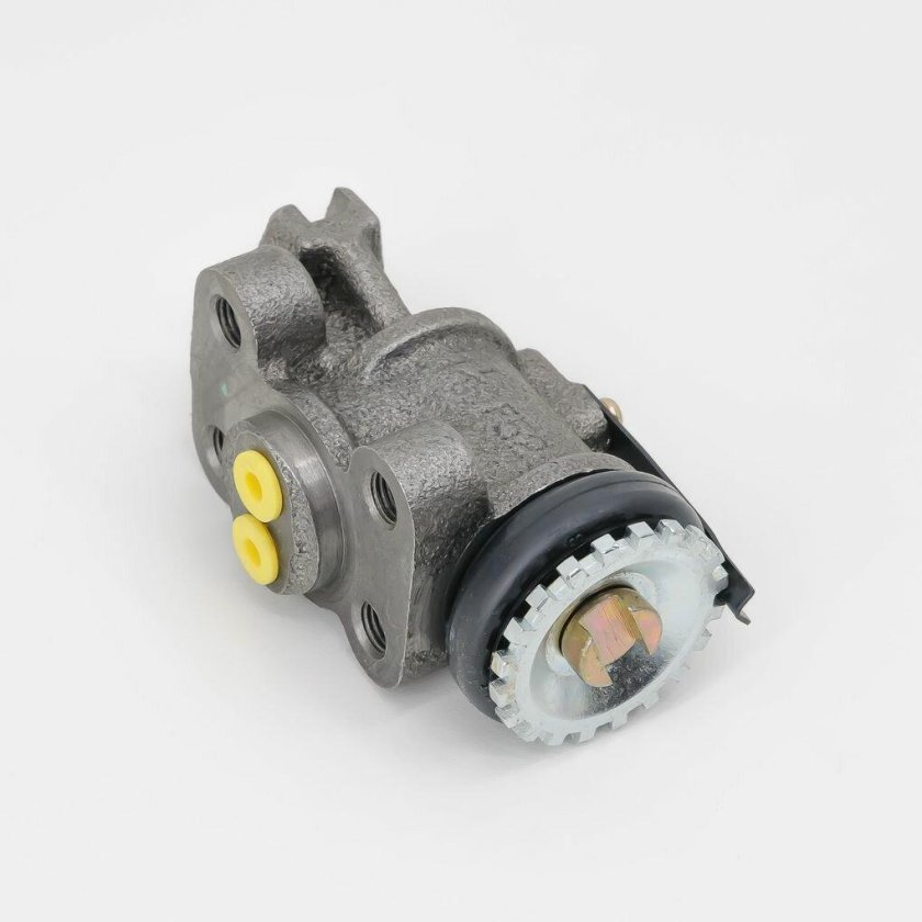 Тормозной цилиндр Мазда Титан