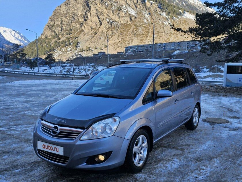 Opel zafira 2007 1.8