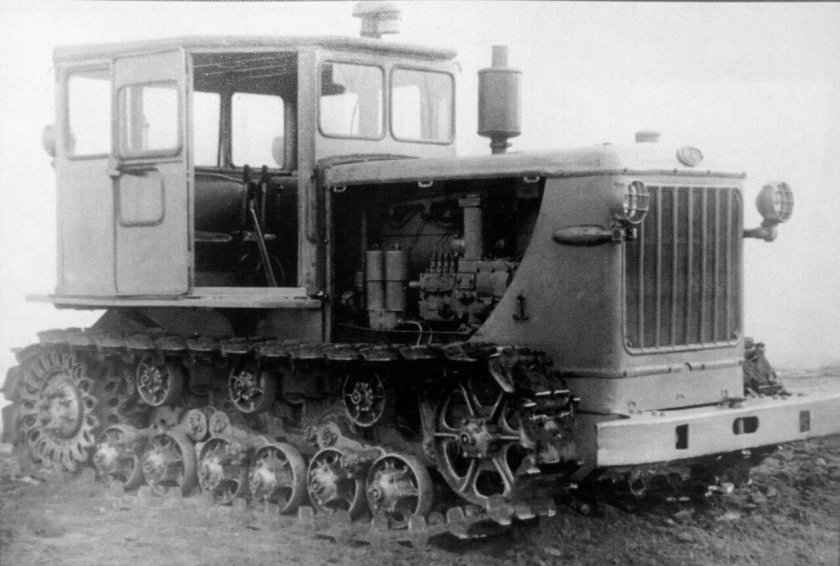 Трактор ДТ 75 ХТЗ