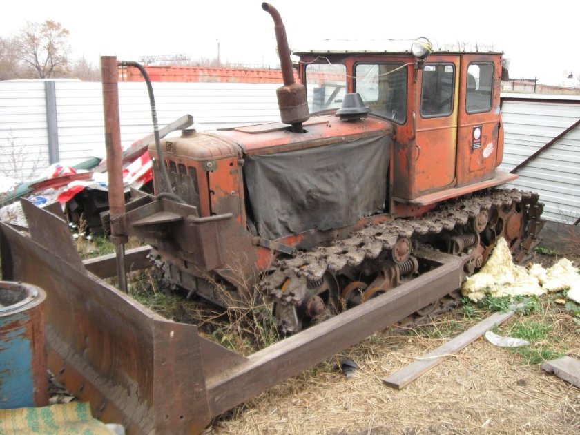 Трактор ДТ-54м