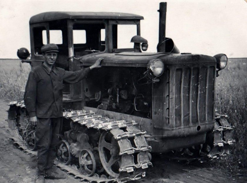 Трактор ВТЗ ДТ 54