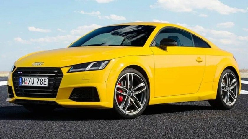 Audi TT 8s желтая