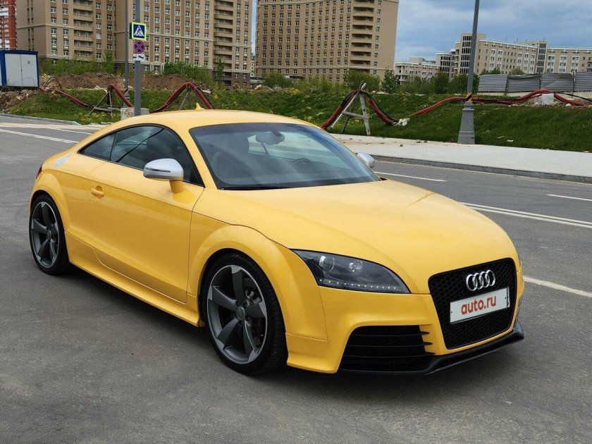 Audi tt 8j желтая
