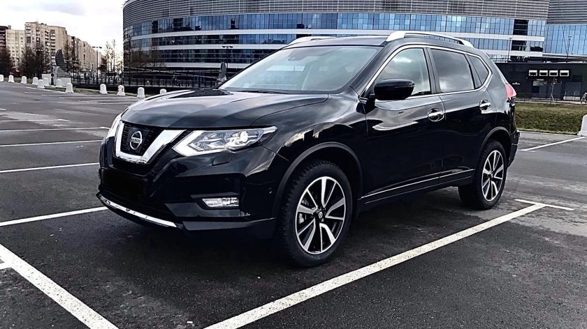 Ниссан х-Трейл 2021 черный