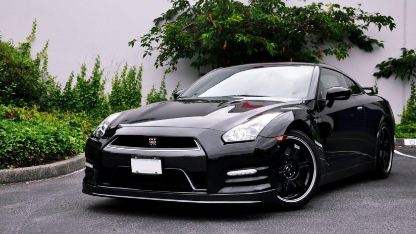 Nissan GTR r35 черный
