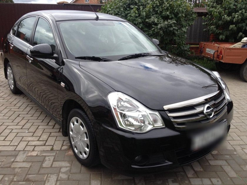 Ниссан Альмера черный