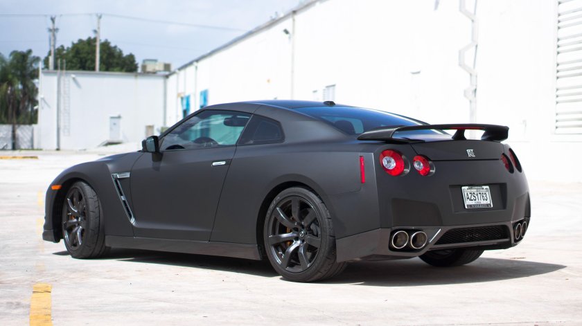 Ниссан ГТР р35 матовый черный