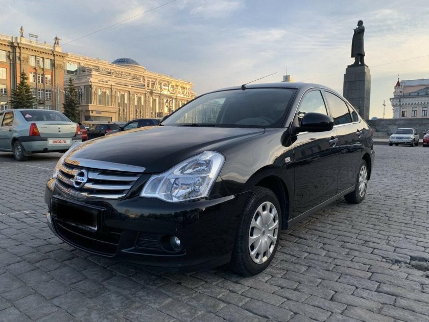 Nissan Almera g15 черный