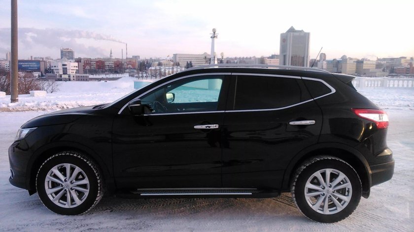 Nissan Qashqai 2014 черный