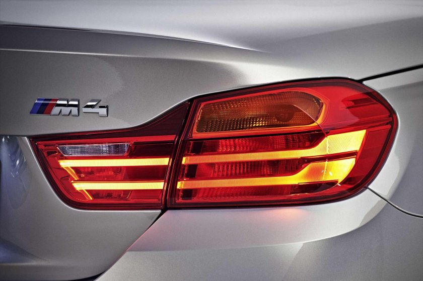 БМВ м4 фонари