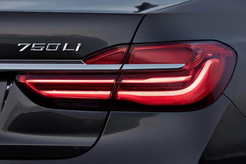 BMW 7 2020 задние фонари