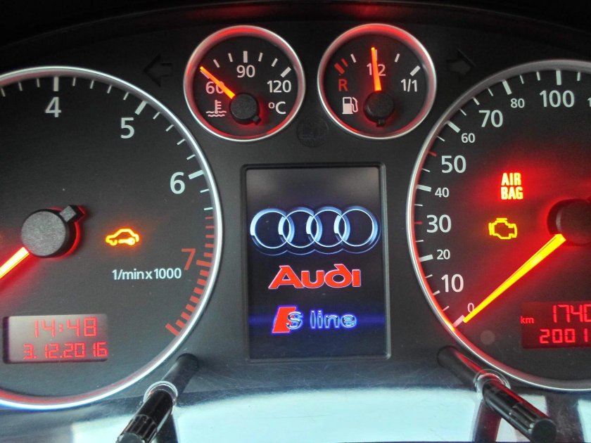 Audi a6 c5 бортовой компьютер