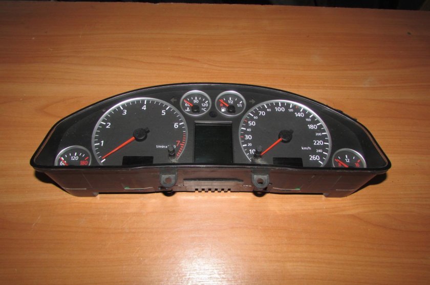 Щиток приборов Ауди а6 с5 2.4