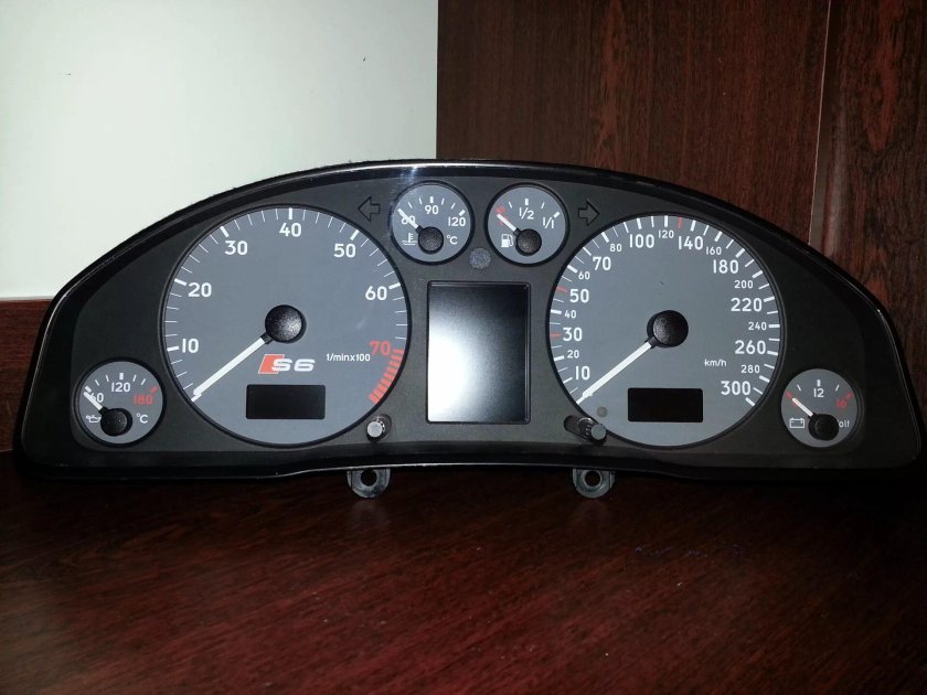 Приборка rs6 c5