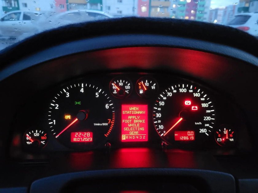 Дисплей для приборной панели Ауди а3