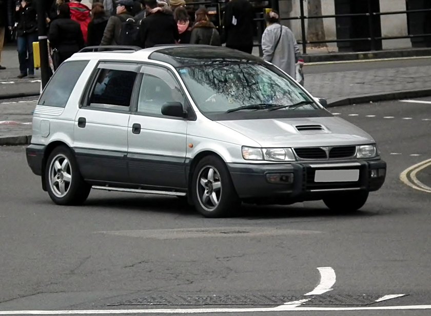 Мицубиси Chariot