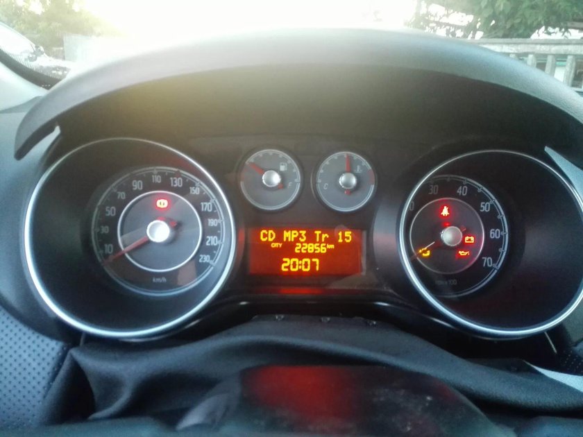 Fiat Bravo 2008 приборная панель