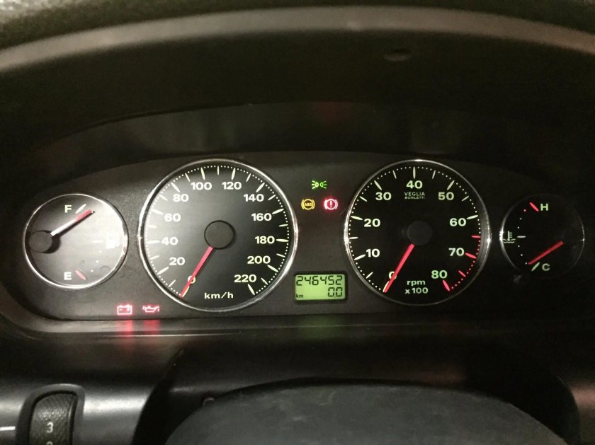 Фиат Браво приборка 2000