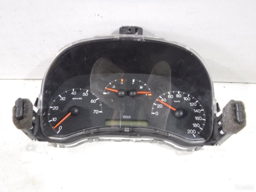 Приборная панель Фиат Пунто 188