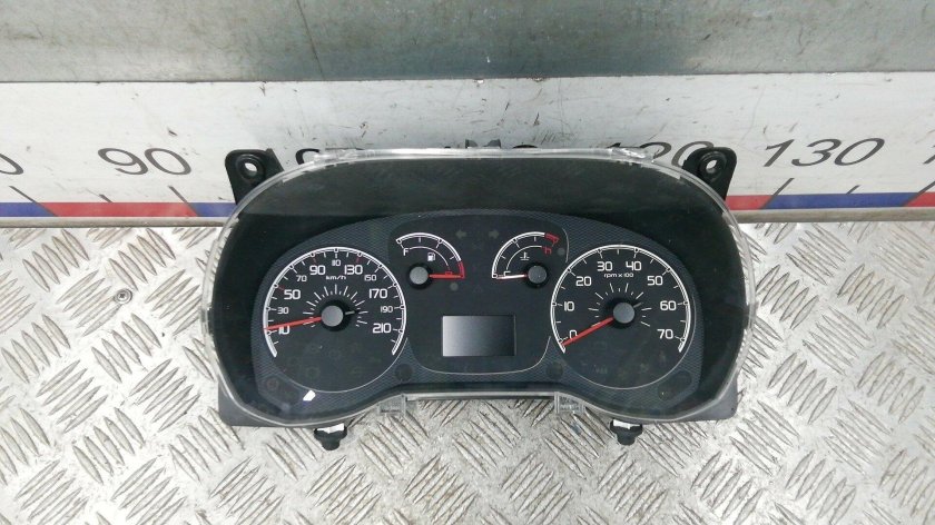 Фиат Добло панель приборов