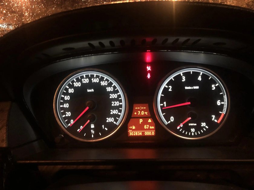 БМВ м5 е60 приборка