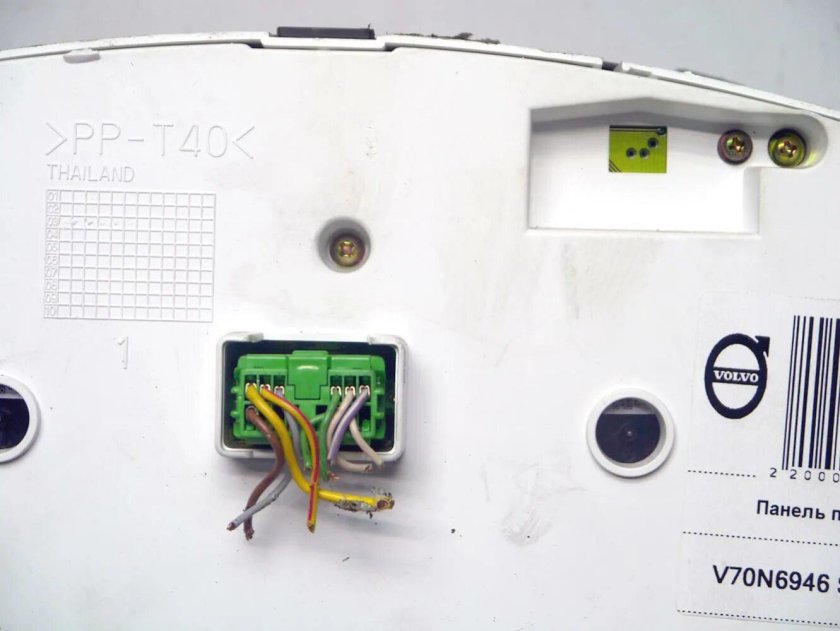 Разъем щитка приборов Вольво s60