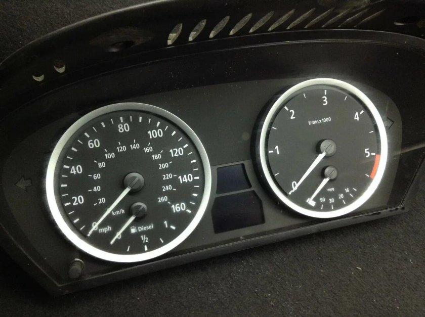 Панель BMW 5 2005