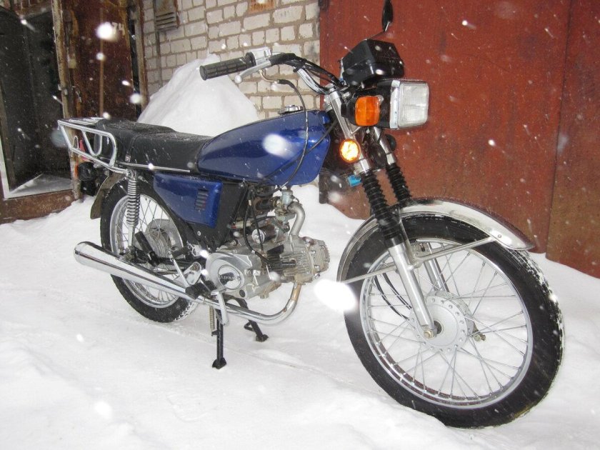 Мотоцикл зид