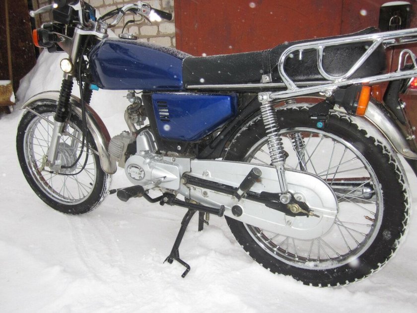 Мотоцикл зид