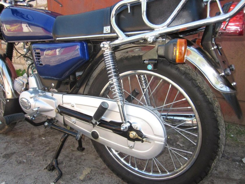 Мотоцикл зид