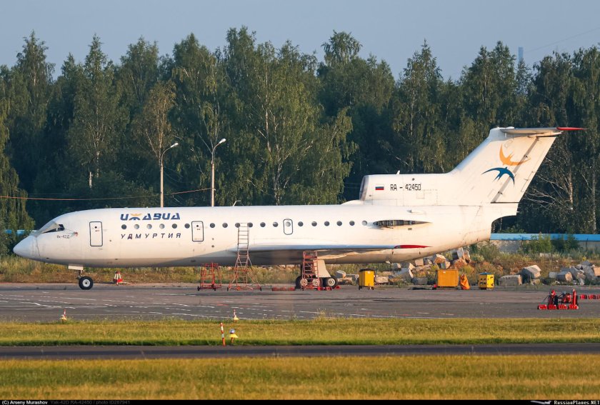 Як-42 ra-42434 Протон