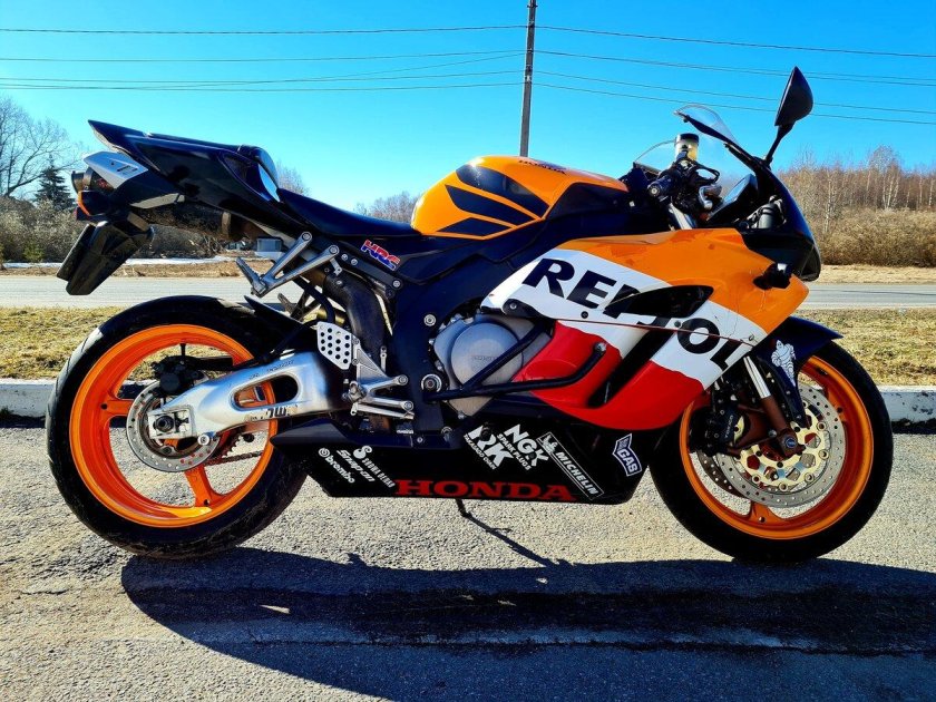 Honda CBR 1000 RR/ra Fireblade 2008