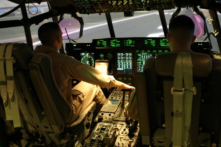 Самолет десантников