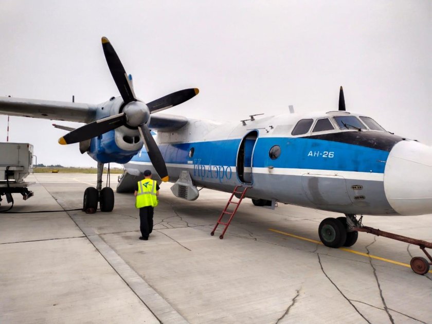 Самолет АН-26 циклон