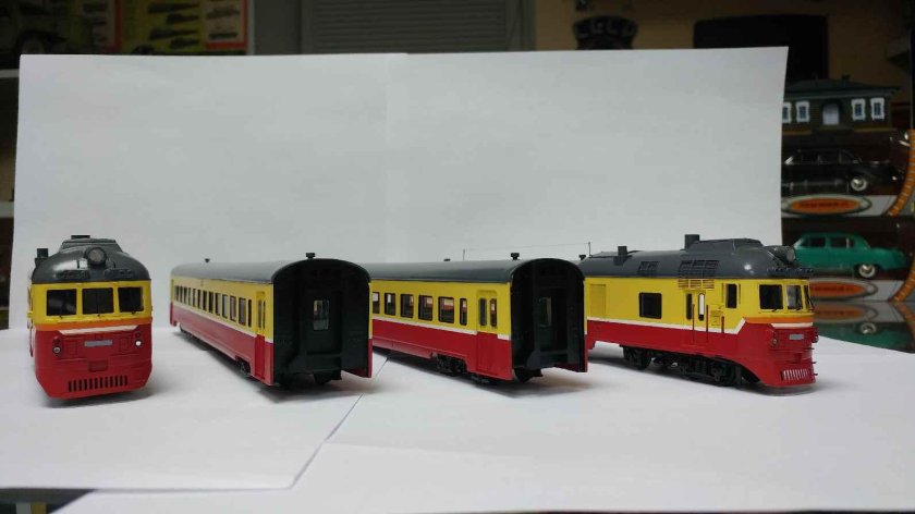 Модель дизель поезда д1