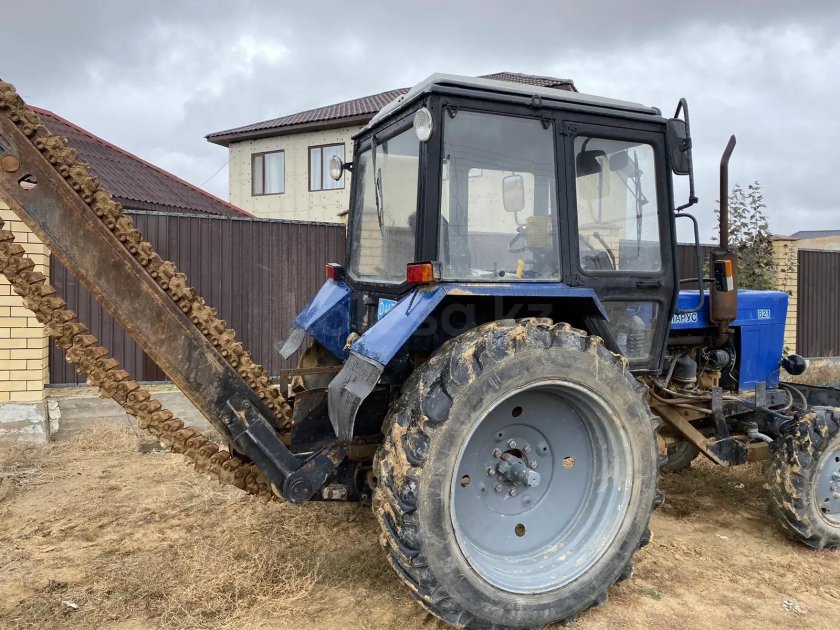 Трактор мтз 82 бара траншеекопатель