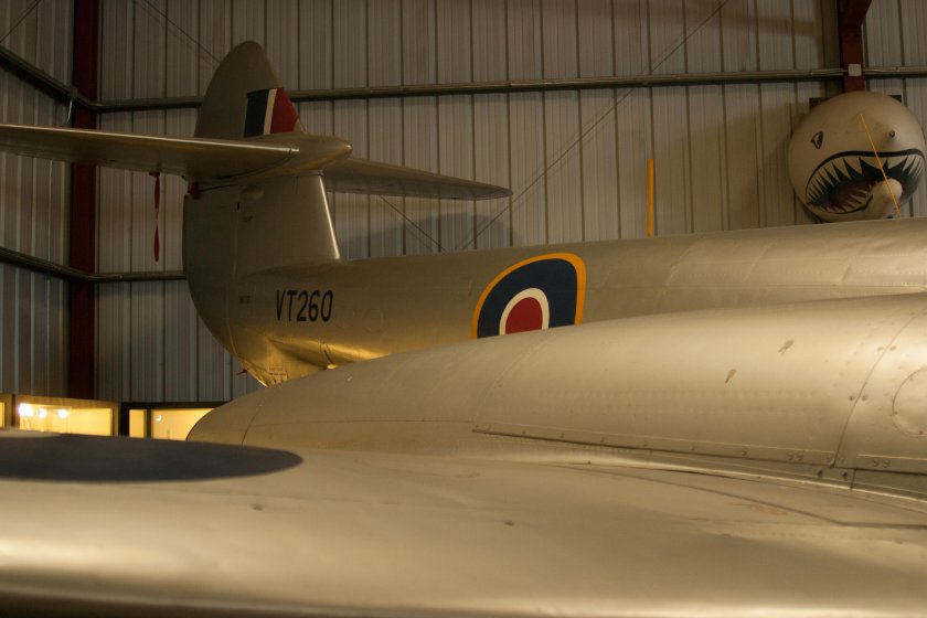 Глостер Метеор 11