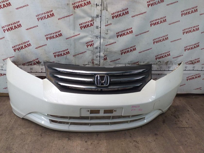 Бампер honda freed