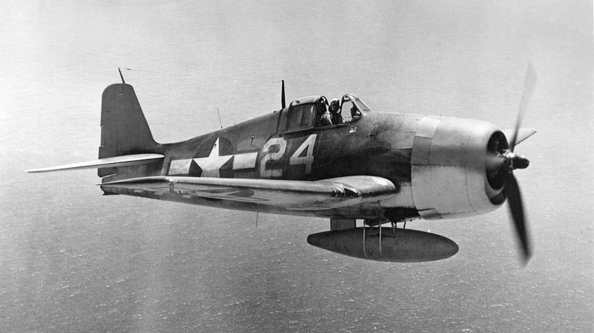 Самолет f6f-3 Hellcat