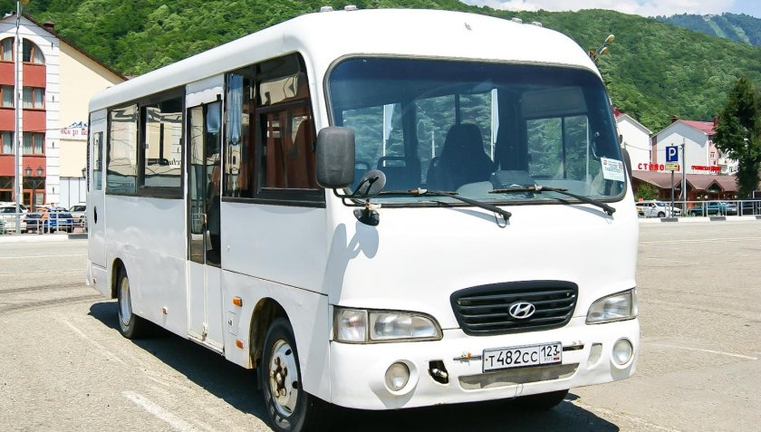 Hyundai HD (LWB) County