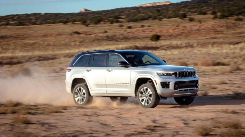 Джип Гранд Чероки 2022