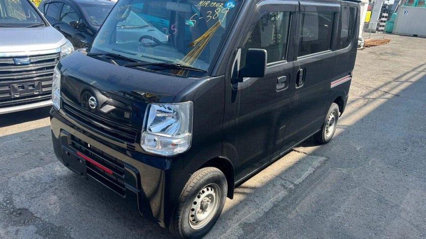 Ниссан нв 100