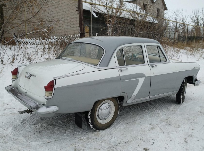 ГАЗ 21 белая