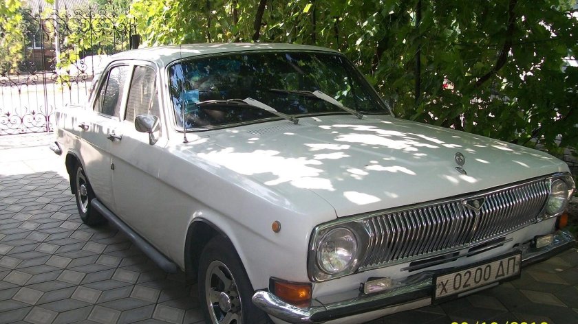 ГАЗ 24 белая ночь