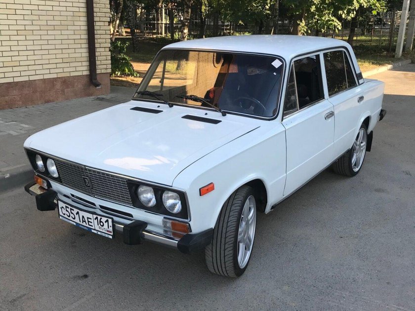 ВАЗ 2106 седан белая