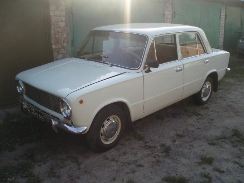 ВАЗ 2101 В цвете белая ночь