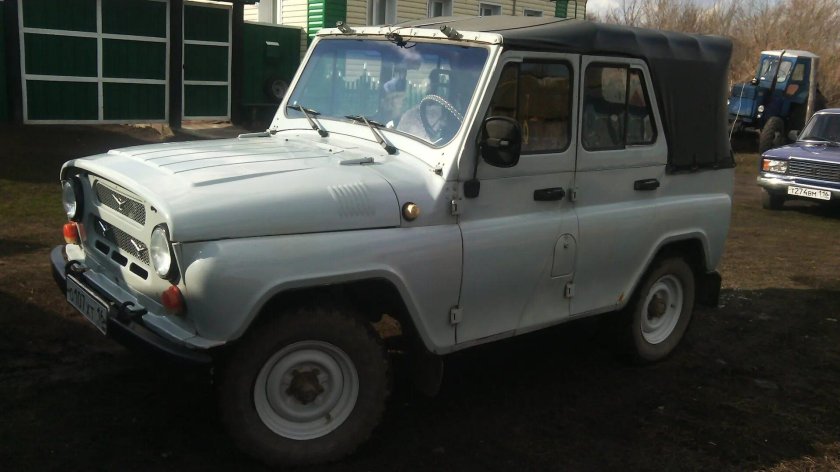 УАЗ 31512 белая ночь
